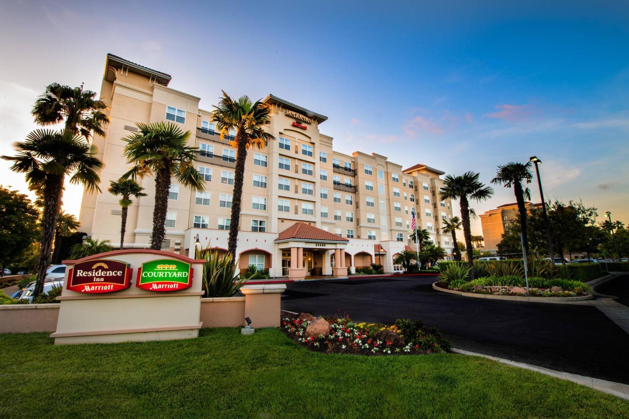 Residence Inn By Marriott Newark Silicon Valley Eksteriør billede