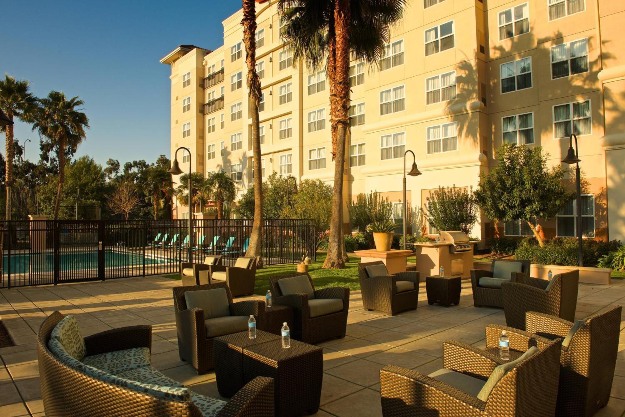 Residence Inn By Marriott Newark Silicon Valley Eksteriør billede